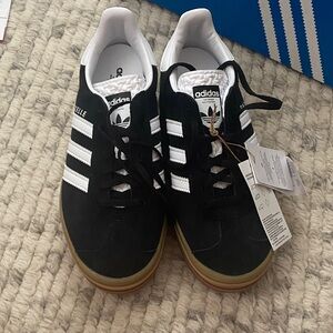 Adidas gazelle bold nwt